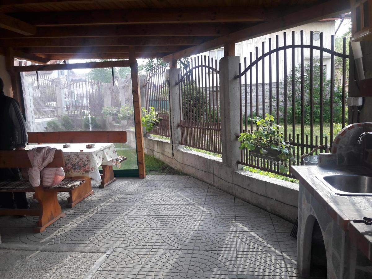 Advel Guest Hous Hotel Madzhare Buitenkant foto