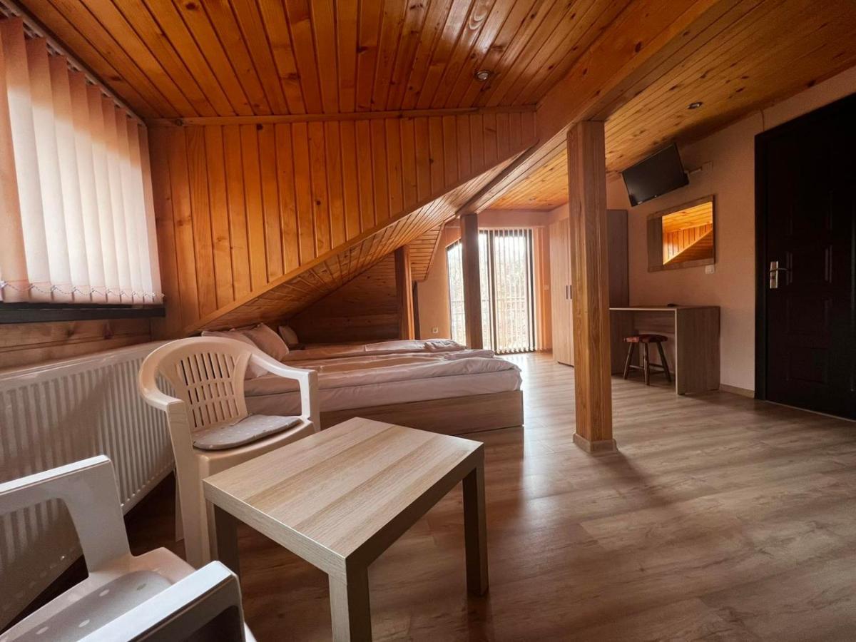 Advel Guest Hous Hotel Madzhare Buitenkant foto