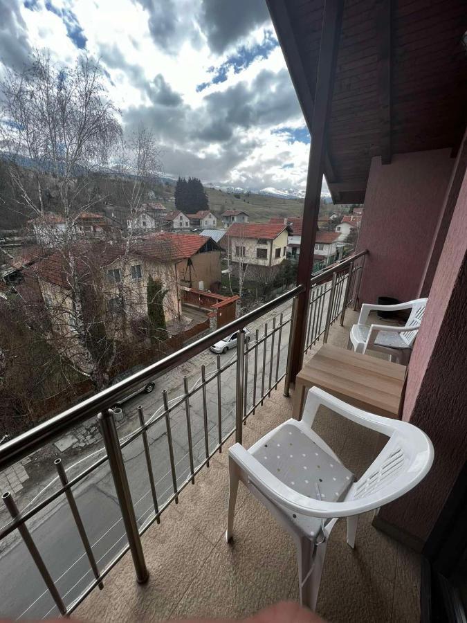 Advel Guest Hous Hotel Madzhare Buitenkant foto