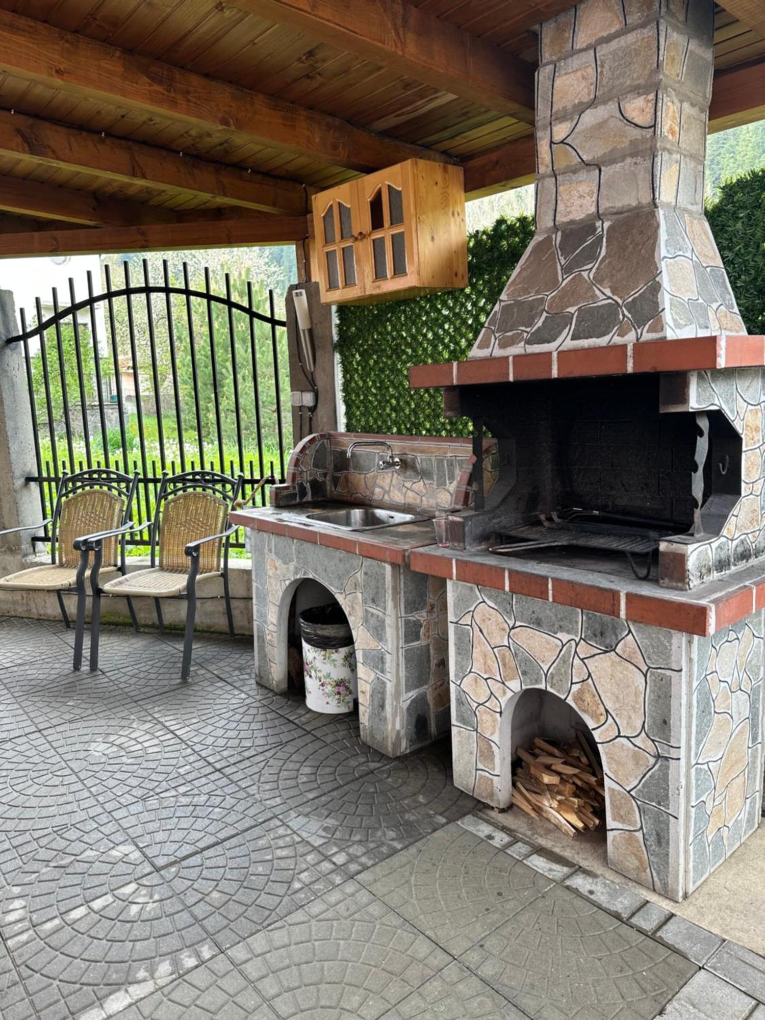 Advel Guest Hous Hotel Madzhare Buitenkant foto