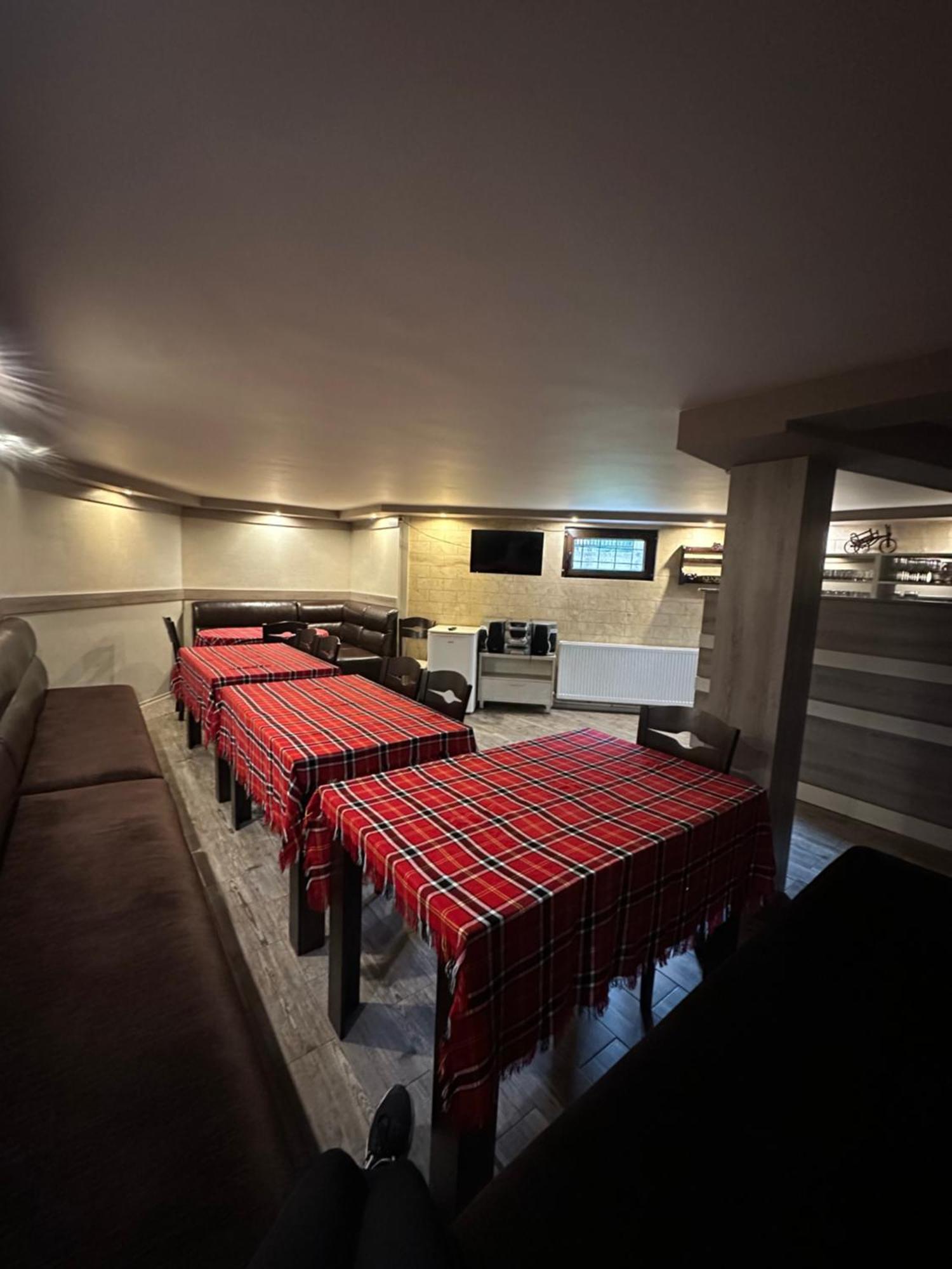 Advel Guest Hous Hotel Madzhare Buitenkant foto