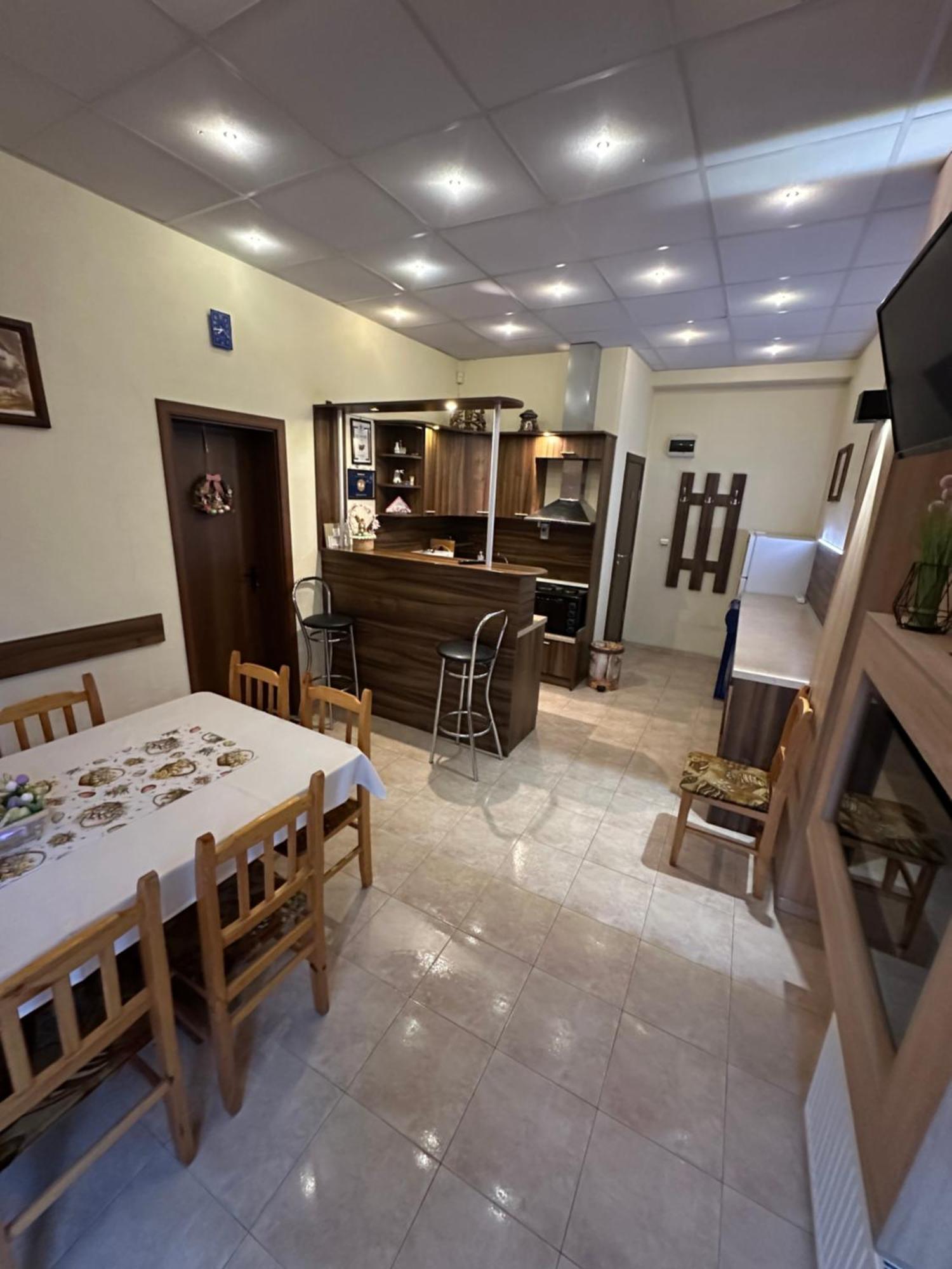 Advel Guest Hous Hotel Madzhare Buitenkant foto