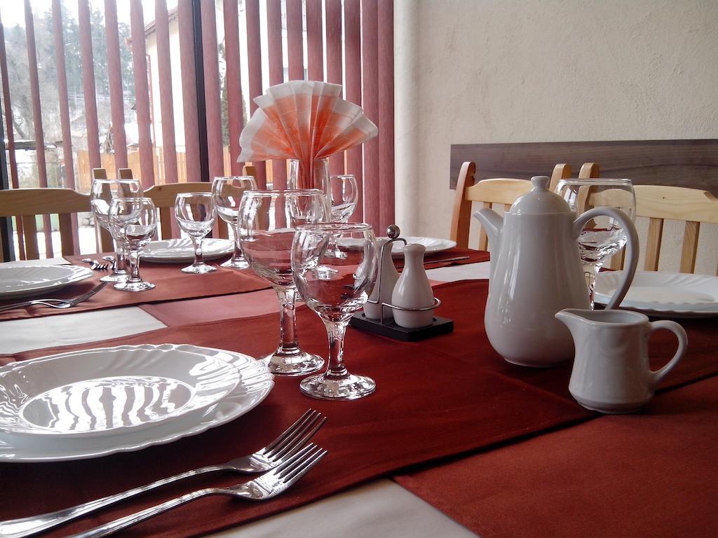 Advel Guest Hous Hotel Madzhare Buitenkant foto