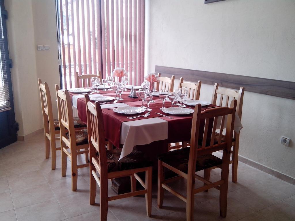 Advel Guest Hous Hotel Madzhare Buitenkant foto